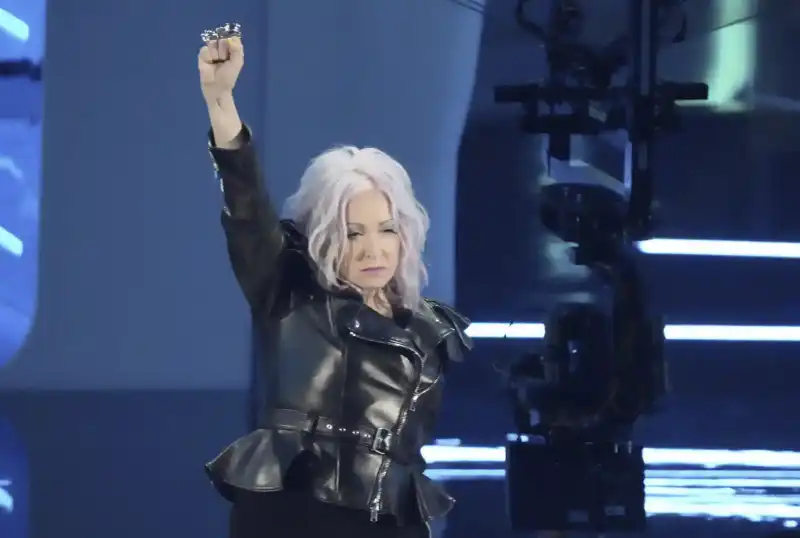 cyndi lauper mtv vma 2021