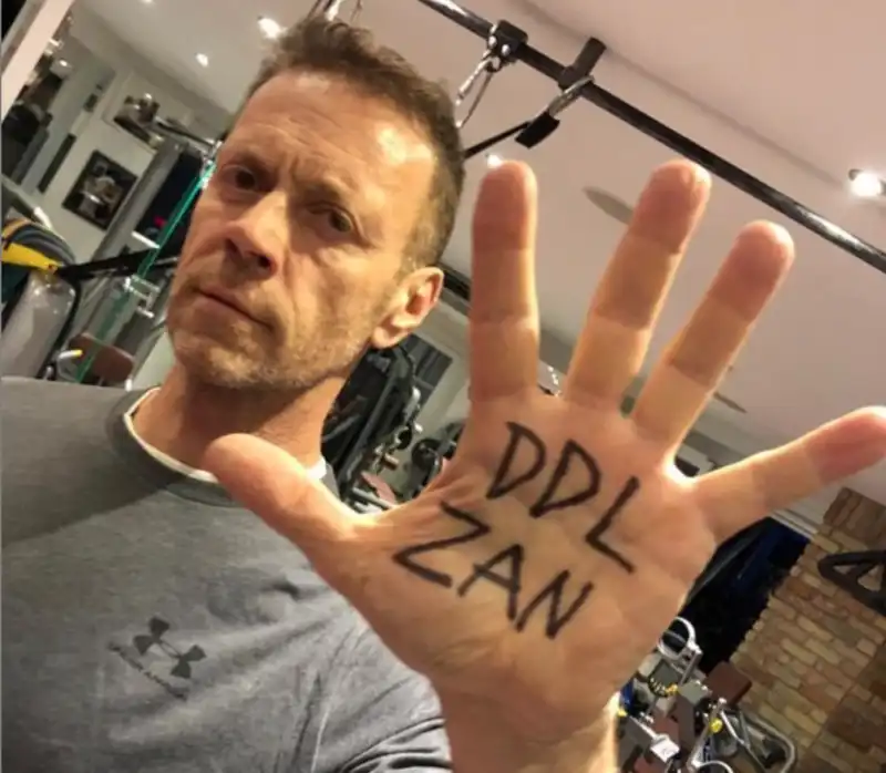 ddl zan rocco siffredi