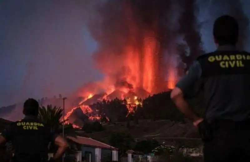 eruzione vulcano cumbre vieja alle canarie 8