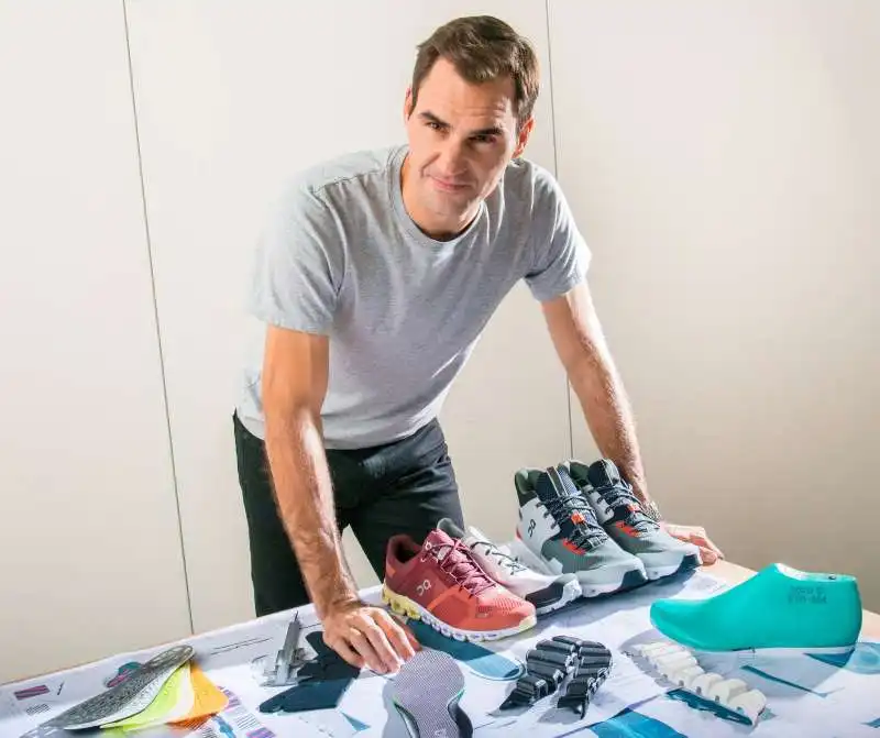 federer e l'azienda di scarpe on 6