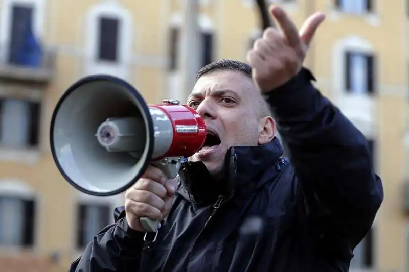 giuliano castellino di forza nuova 2