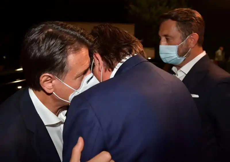 giuseppe conte  pierpaolo sileri  giovanni carlo cancelleri  foto di bacco