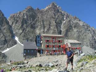 Il rifugio Quintino Sella 5