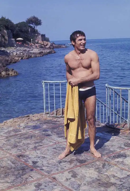 jean paul belmondo nel 1968.