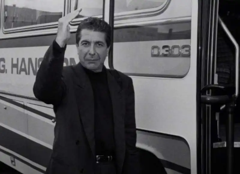 leonard cohen   hallelujah  leonard cohen, a journey, a song 