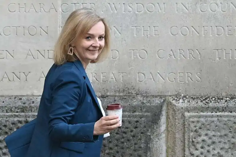 liz truss  13