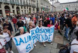 manifestazioni no vax 12