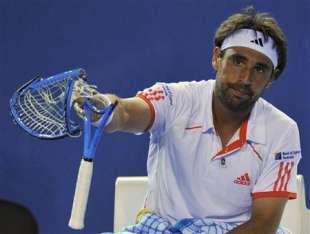 marcos baghdatis spacca la racchetta2