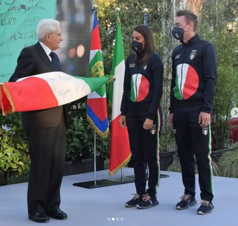 mattarella riconsegna del tricolore