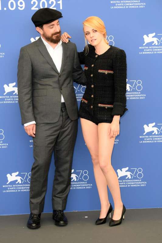 pablo larrain e kirsten stewart a venezia 1