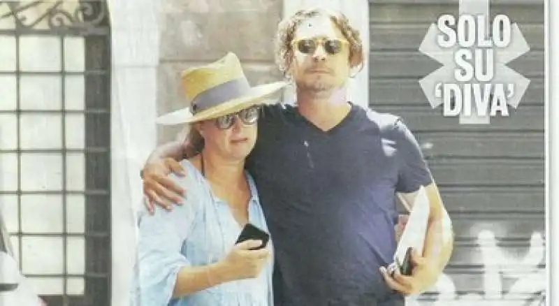 Riccardo Scamarcio e la  manager Angharad Wood, con cui ha avuto una figlia