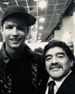 ronaldo e maradona