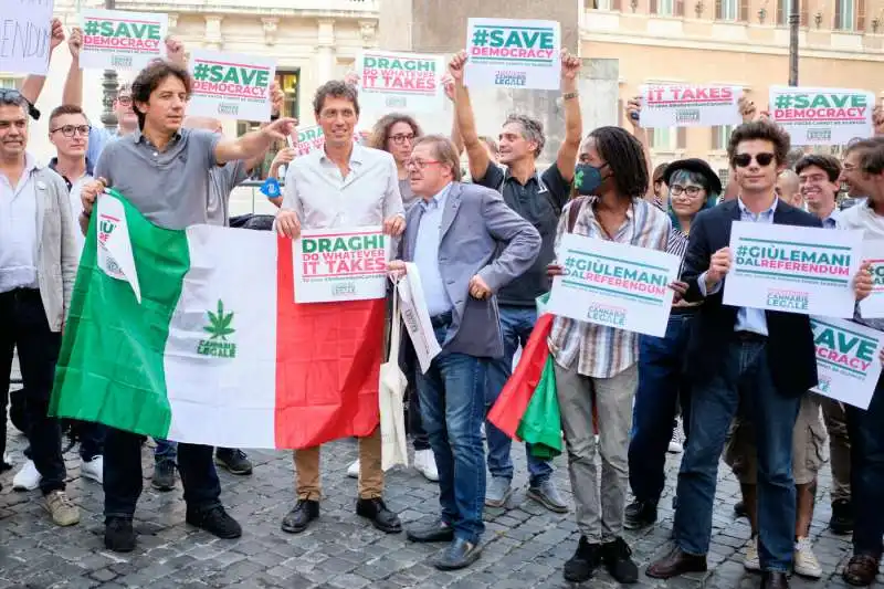 sit in alla camera per il referendum sulla cannabis 3