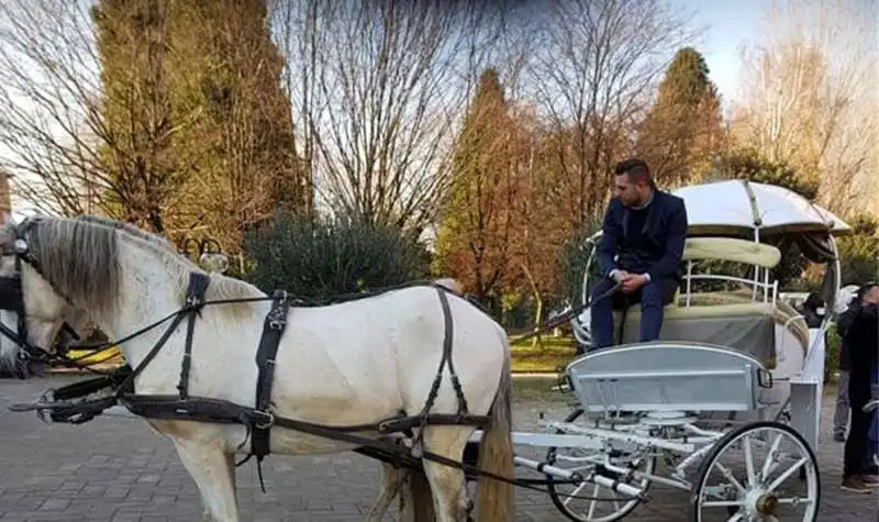 carrozza al matrimonio della figlia di salvatore barbaro