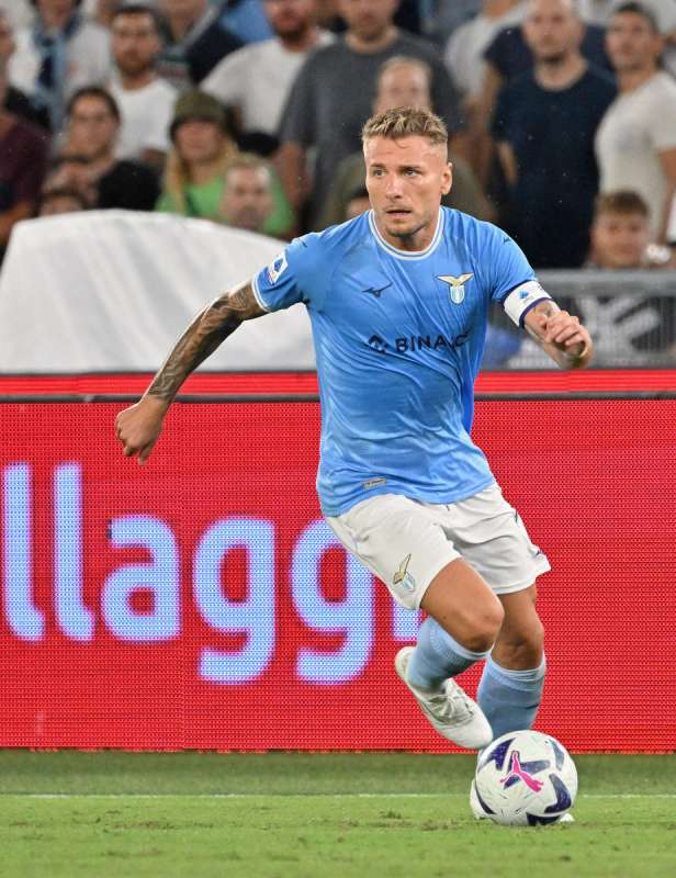 innocenti evasioni il bomber della lazio immobile si difende