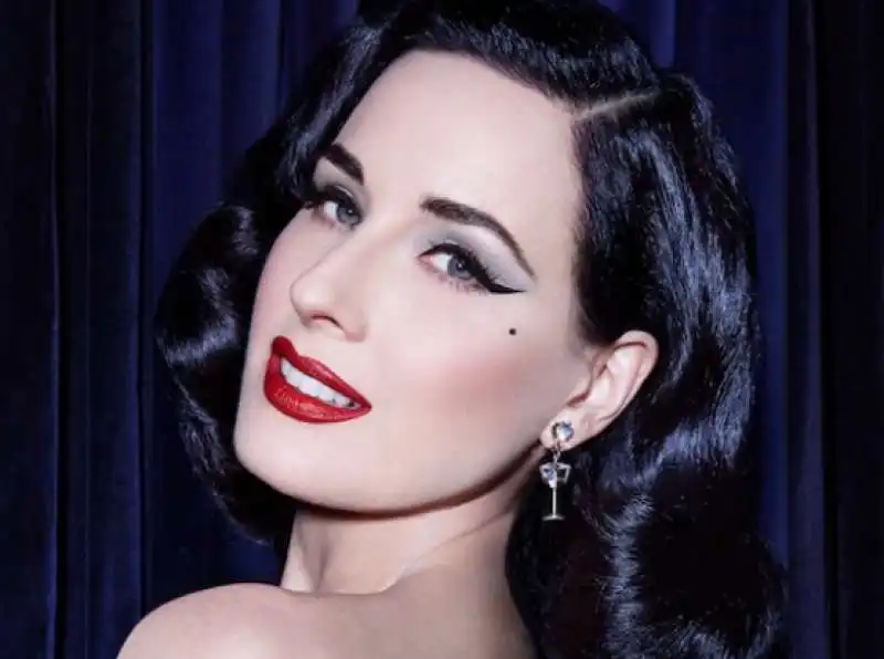 dita von teese  3