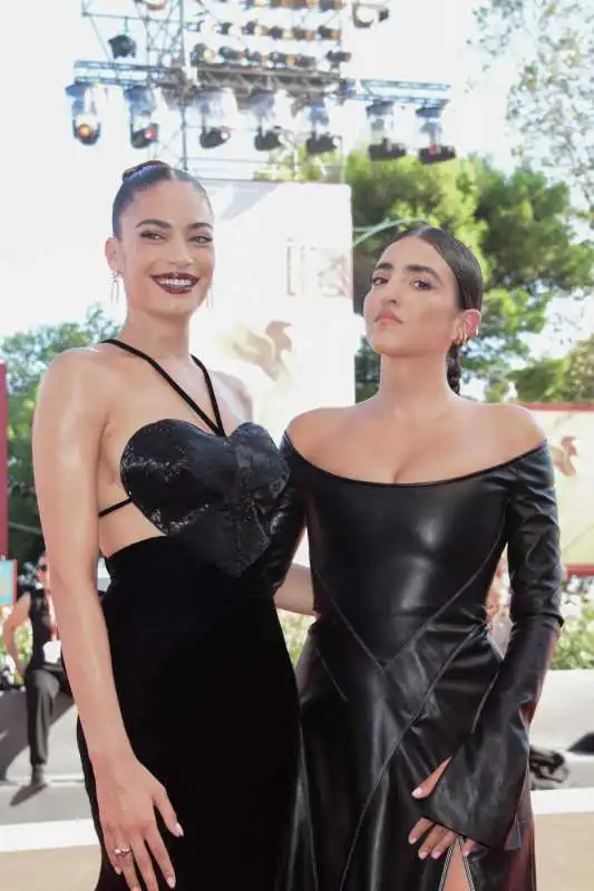 elodie e joan thiele alla mostra del cinema di venezia   1