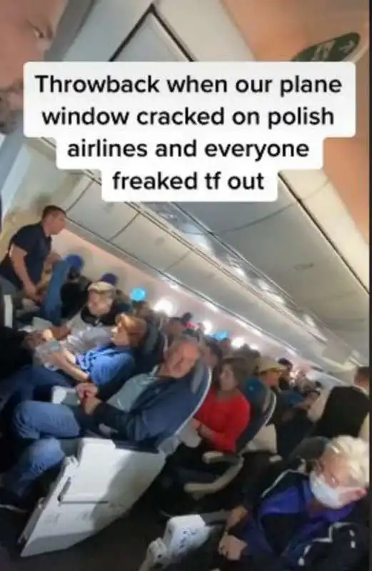 finestrino si incrina su un volo della poland airlines 