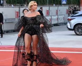 florence pugh a venezia 1