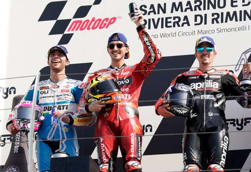 francesco bagnaia vince al gp di misano 13