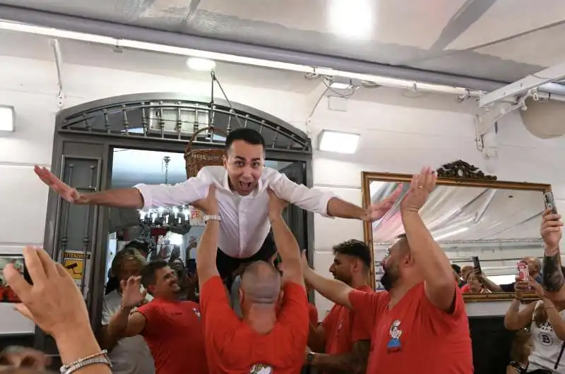 la dirty dancing di luigi di maio   2