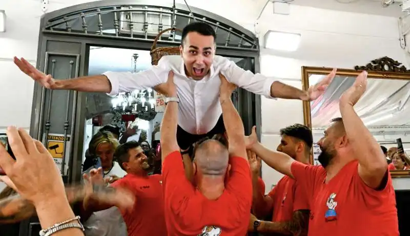 la dirty dancing di luigi di maio   5