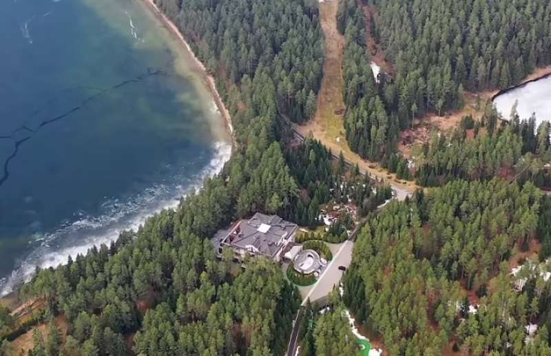 la villa segreta di putin sul lago di valdai 3