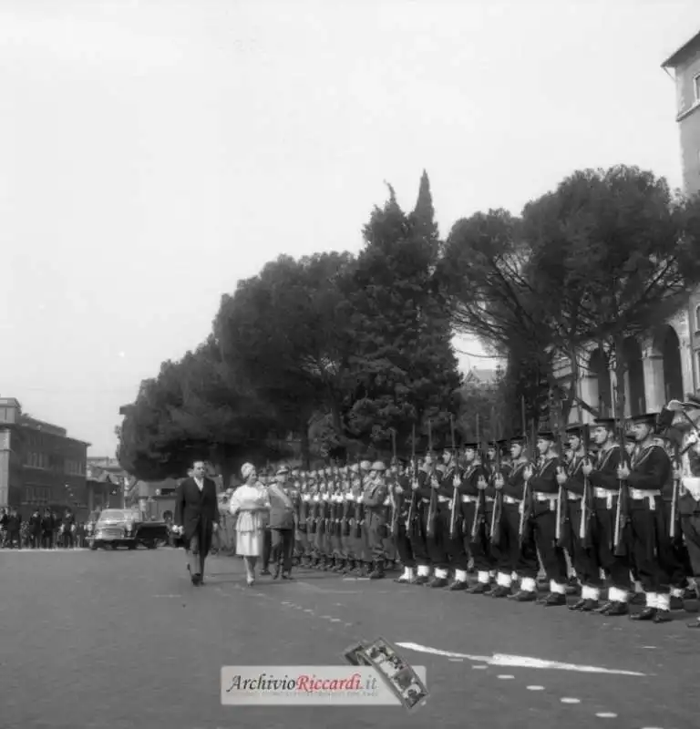 le quattro visite della regina elisabetta ii a roma 21