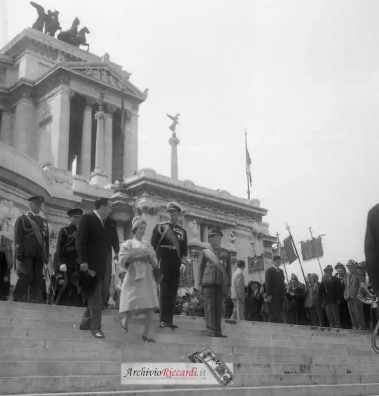 le quattro visite della regina elisabetta ii a roma 59