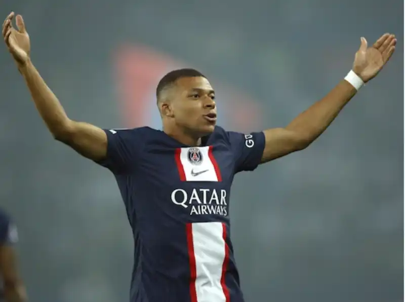 mbappè psg juve