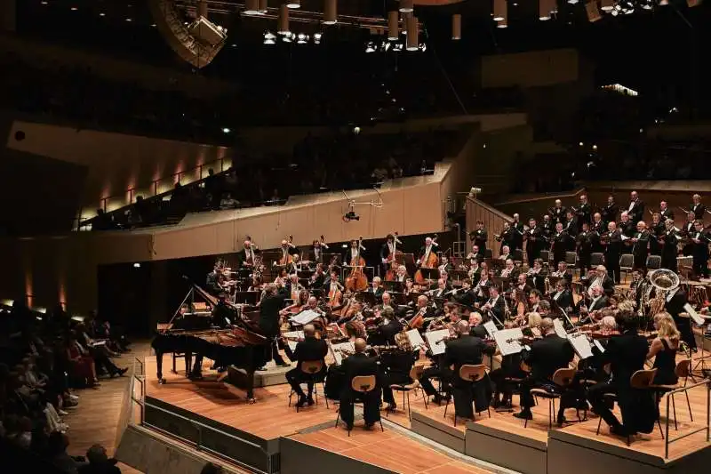 orchestra di santa cecilia alla philharmonie di berlino