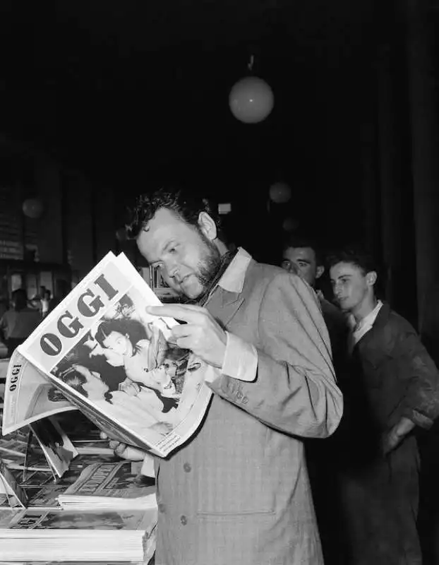 Orson Welles  aeroporto di Milano nel 1949 (AP Photo)