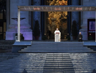 papa francesco messa covid