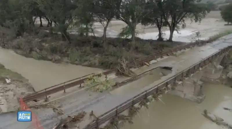 ponte crollato a barbara marche 3