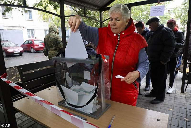 referendum nel donbass 2