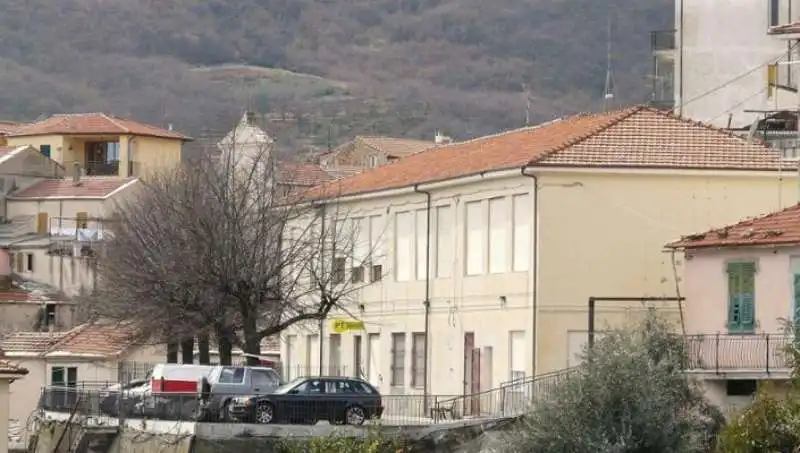 scuola di pietrabruna