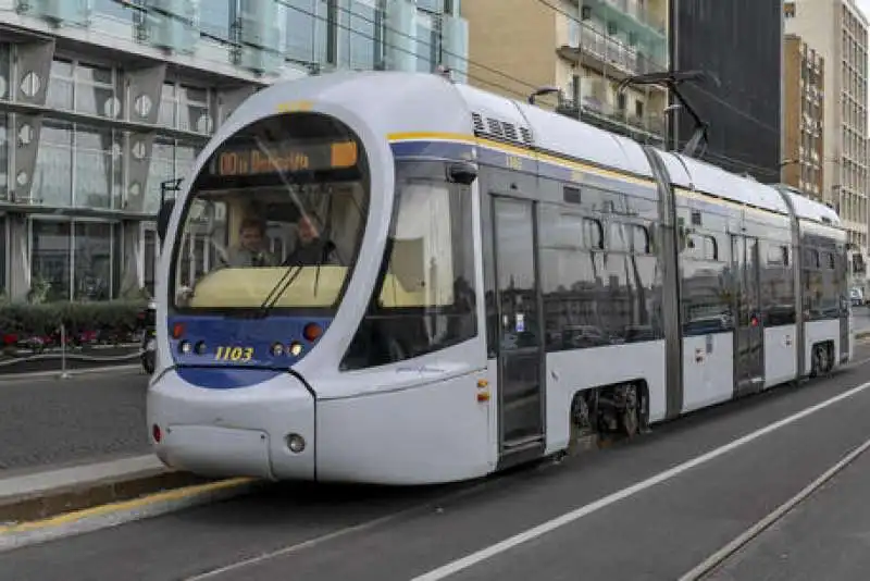 tram napoli 