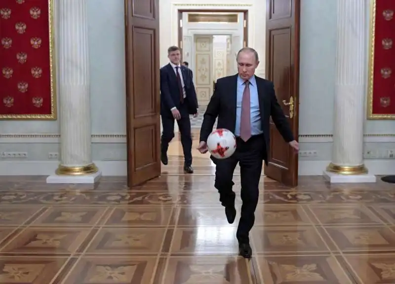 VLADIMIR PUTIN CALCIO