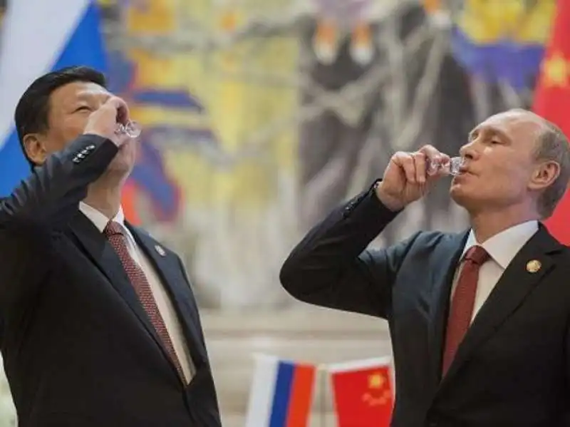 XI JINPING E VLADIMIR PUTIN 