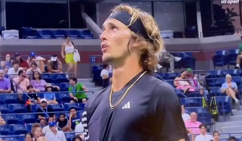 alexander zverev caccia un tifoso nazista   4