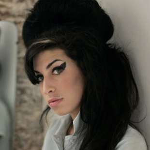 amy winehouse (18)