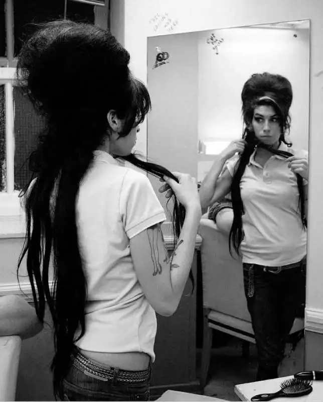 amy winehouse (9)