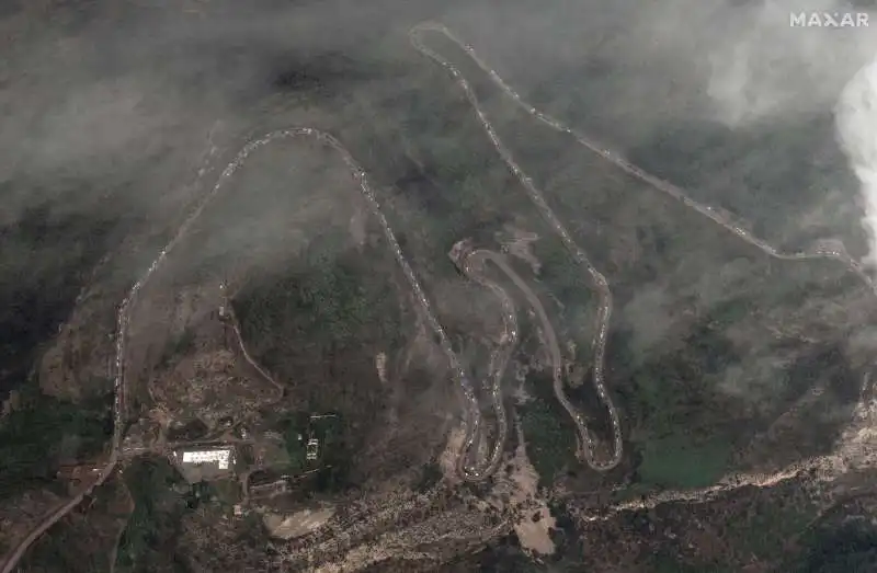 armeni in fuga dal nagorno karabakh  2