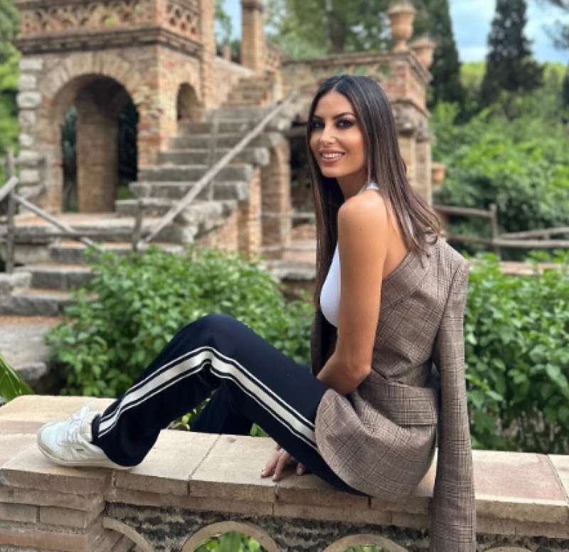 elisabetta gregoraci a taormina