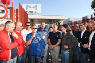 elly schlein allo stabilimento magneti marelli di crevalcore 5