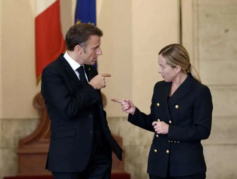 emmanuel macron giorgia meloni    