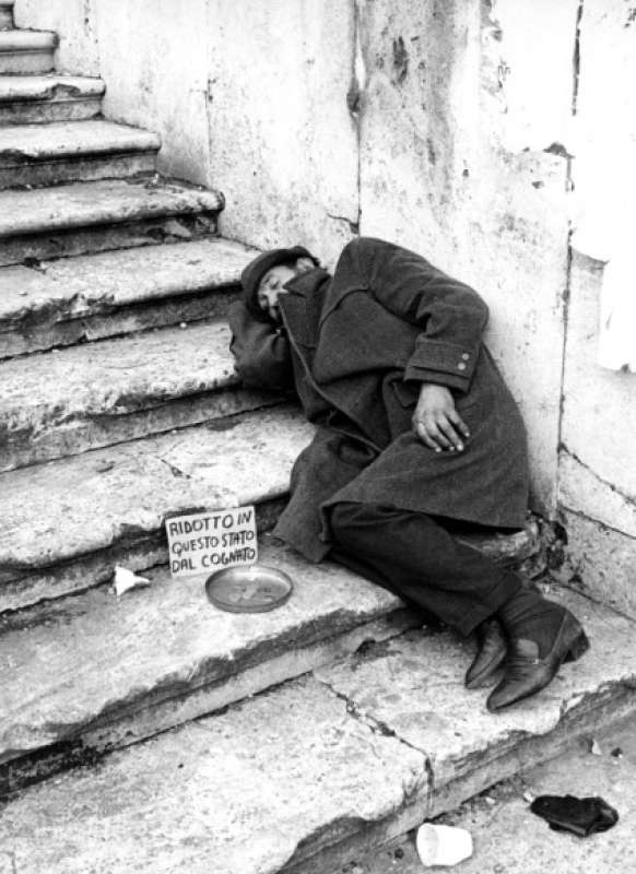 FOTO DA LA NAPOLI DI BELLAVISTA - DI LUCIANO DE CRESCENZO