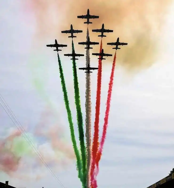 frecce tricolori al gran premio di monza 