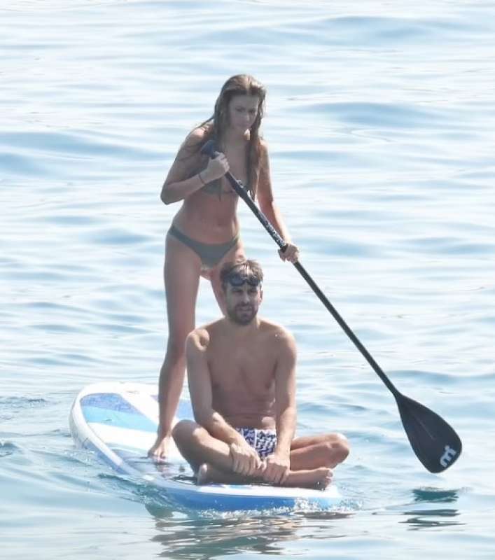 gerard pique clara chia 7