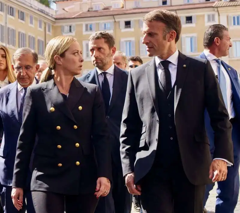  giorgia meloni  emmanuel macron 